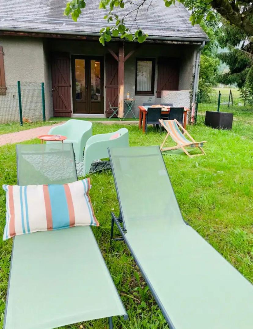 La Suite Unique - Le Jardin Sur Les Pyrenees- Vue Panoramique Montagne -Jardin Cloture Prive De 100M2-Parking-Linge De Lit Et Serviettes Compris- Bielle Luaran gambar